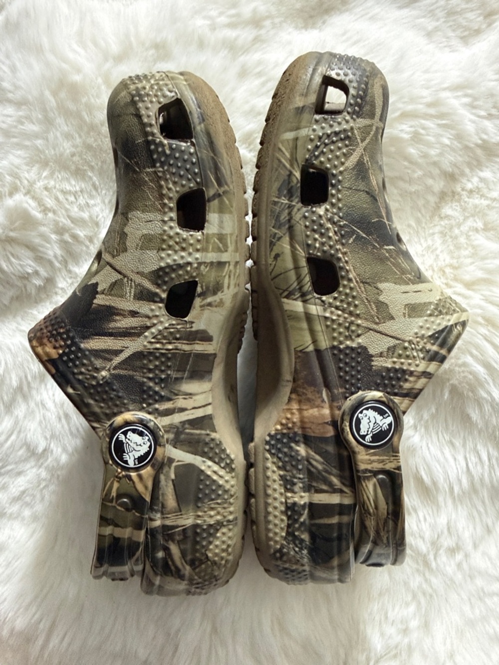 CROCS Kids' Camo Classic Clogs - Picture 2 of 7